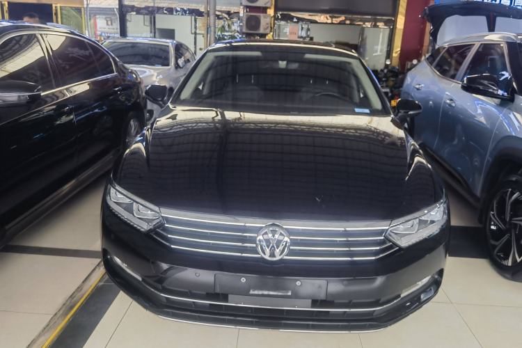 Used Volkswagen Magotan 2019 330TSI DSG Luxury Model China V Standard
