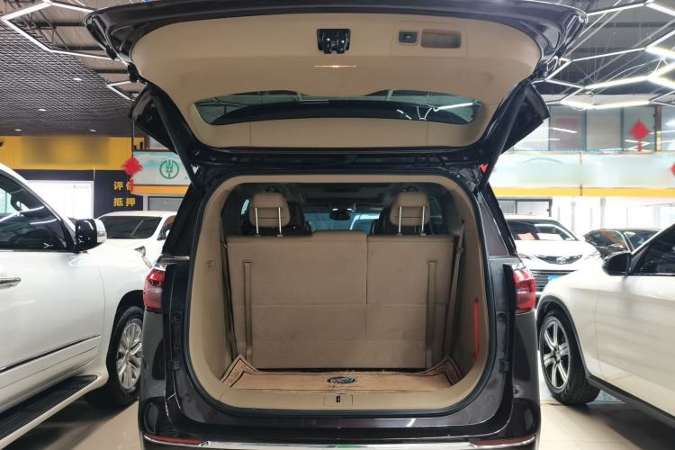 Used Buick GL8 2022 ES Landtrek 653T Luxury Edition
