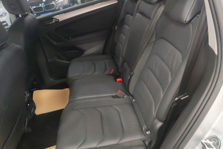 Used Volkswagen Tiguan L 2019 Revised 330TSI Automatic Two-Wheel Drive Smart & Luxury Edition China VI Standard
