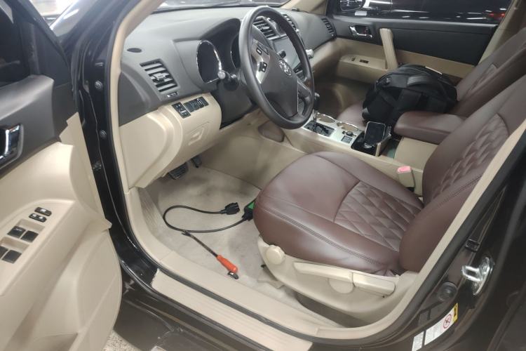 Used Toyota Highlander 2012 2.7L 2WD 5-Seater Elite Edition
