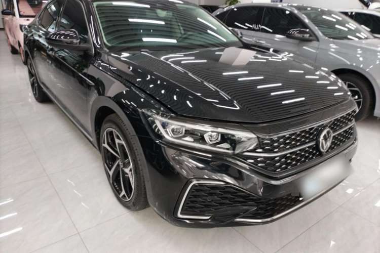 Used Volkswagen Passat 2024 380TSI Starry Luxury Edition