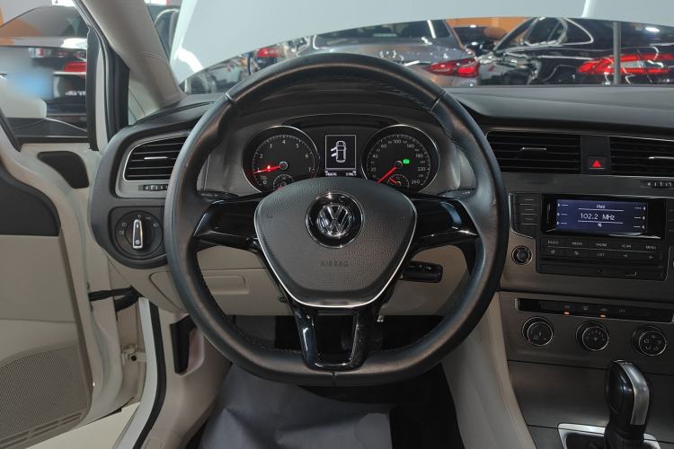 Used Volkswagen Golf 2015 1.4TSI Automatic Comfort Model