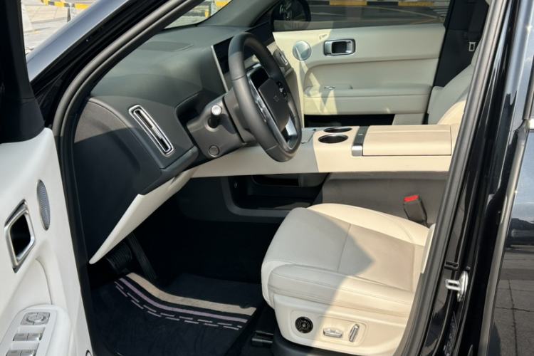 Used Li Auto L6 2024 Pro Model
