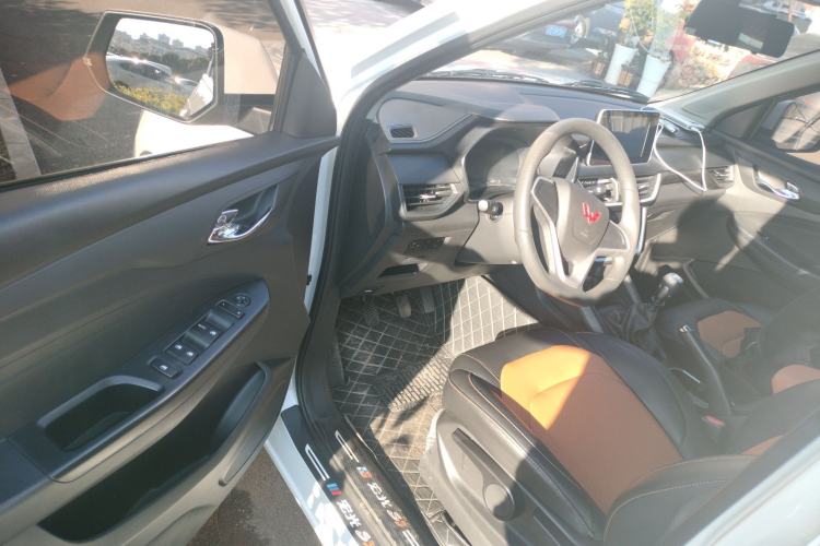 Used Wuling Hongguang S3 2019 1.5L Manual Comfort Model China VI Standard
