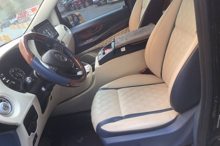 Used Mercedes-Benz Vito 2021 2.0T Elite Version 7 Seats
