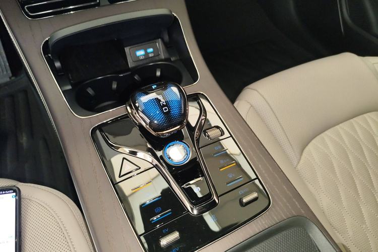 Used BYD Han 2025 DM-i Intelligent Driving Edition 125KM LiDAR Flagship Model
