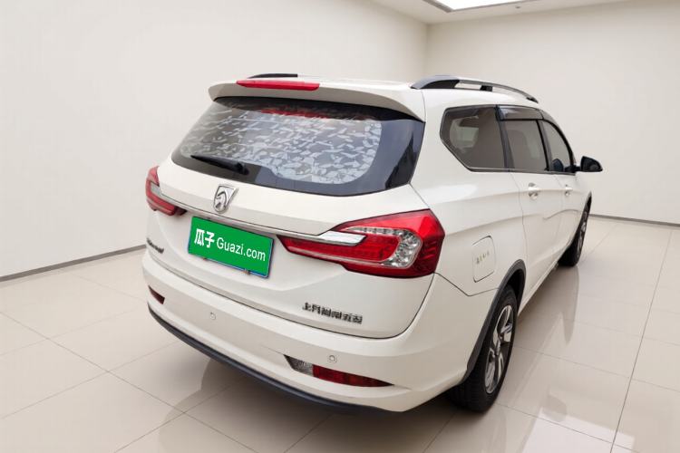 Used Baojun 310W 2017 1.5L Manual Fashion Edition China VI
