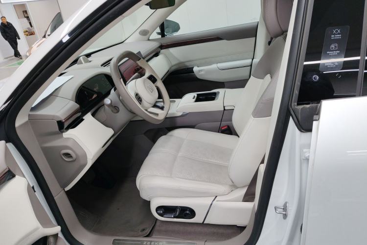 Used Zeekr 7X 2025 75 kWh Rear-Wheel Drive Intelligent Driving Version
