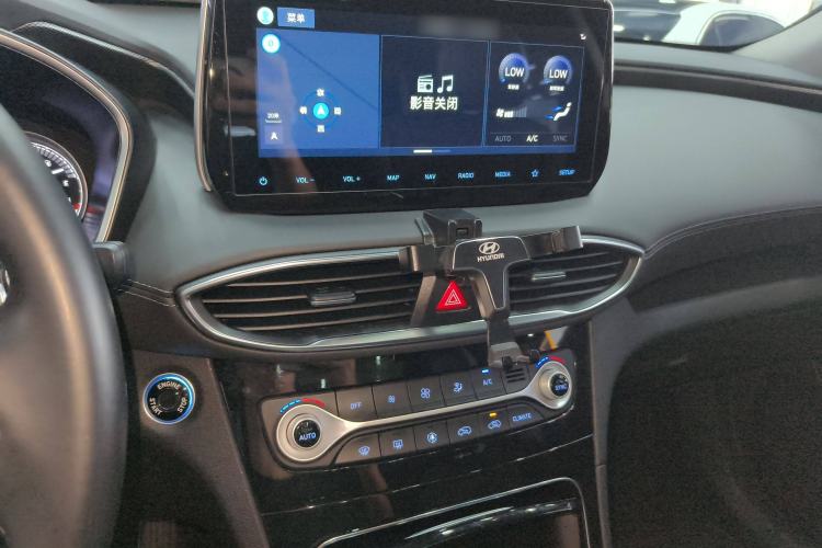 Used Hyundai Santa Fe 2019 380 TGDi DLX Automatic Two-Wheel Drive Prestige Plus Version China VI Standard
