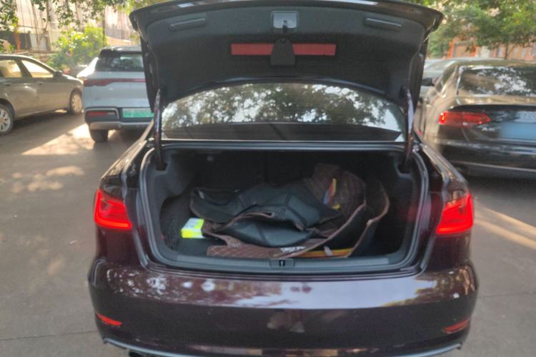 Used Audi A3 2014 Limousine 40 TFSI S line Comfort Model
