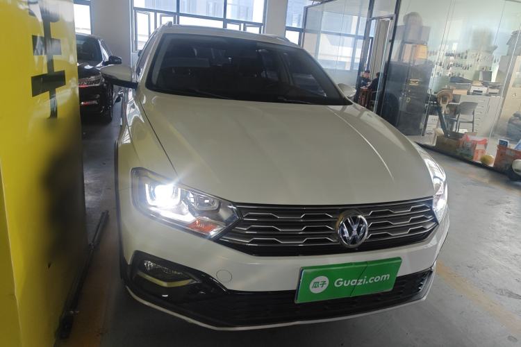 Used Volkswagen C-TREK 2018 230TSI DSG Comfort Model
