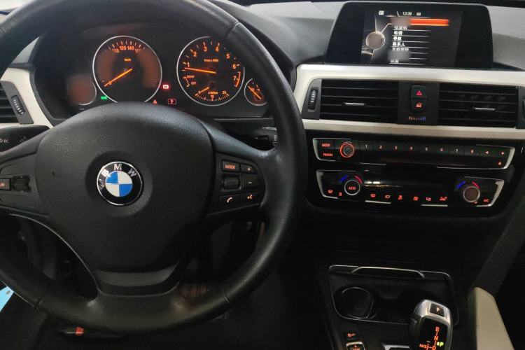 Used BMW 3 Series 2016 320Li Fashion Model
