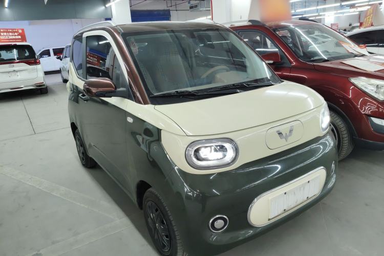 Used Wuling Hongguang MINIEV 2024 3rd Generation 215km Advanced Version
