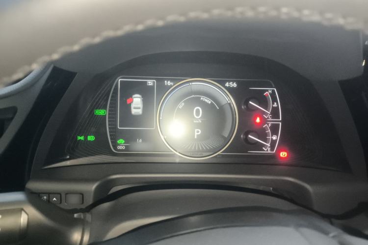 Used Lexus ES 2022 300h Deluxe Edition
