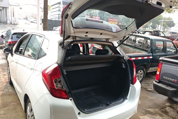 Used Honda Fit 2016 1.5L LX CVT Comfort Model
