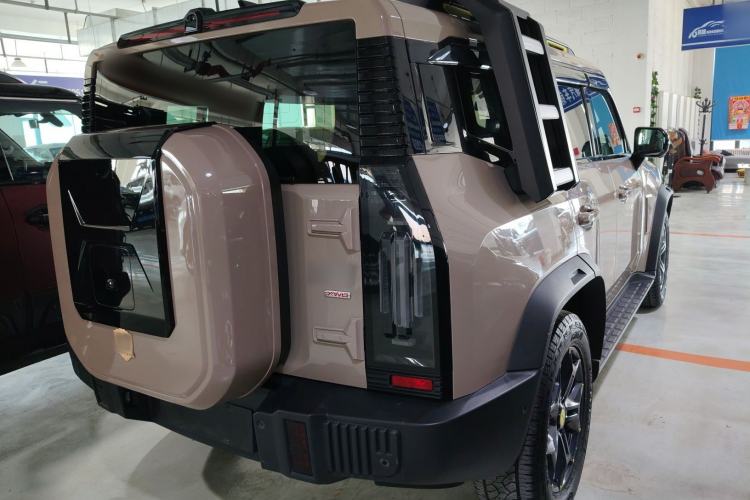 Used Jetour Traveler 2023 2.0T All-Wheel Drive CrossPRO+