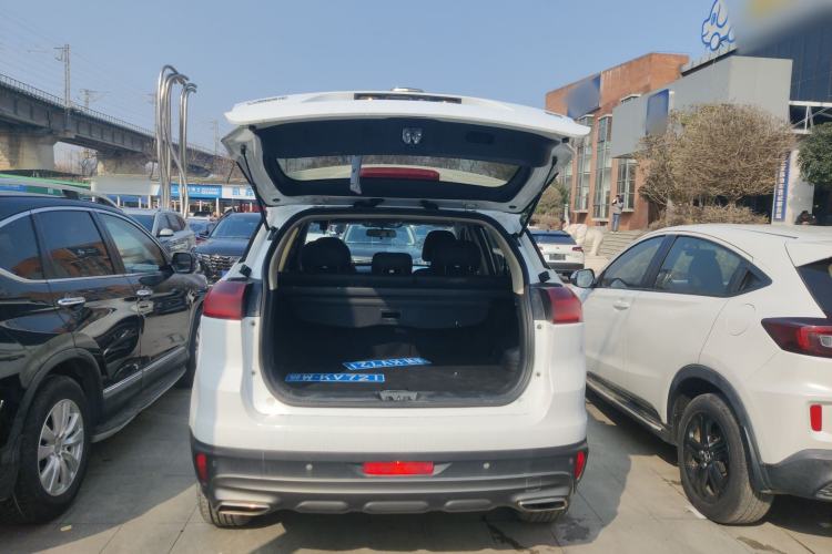 Used Geely Auto Emgrand X7 Sport 2018 1.8TD Automatic Two-Wheel Drive Smart Connect 4G Internet Edition
