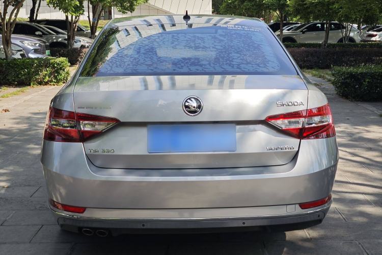 Used Skoda Superb 2016 TSI330 DSG Innovation Edition
