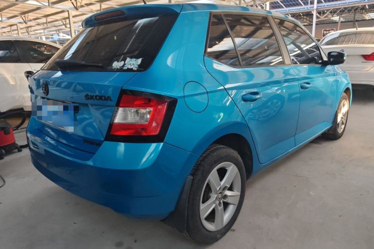 Used Skoda Fabia 2015 1.4L Automatic Chuanxing Edition
