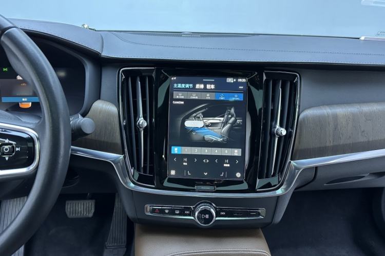 Used Volvo S90 2022 B5 Zhiyuan Luxury Edition
