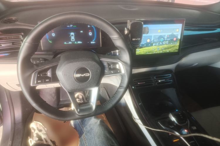 Used BYD Qin PLUS 2023 Champion Edition DM-i 55KM Leading Model
