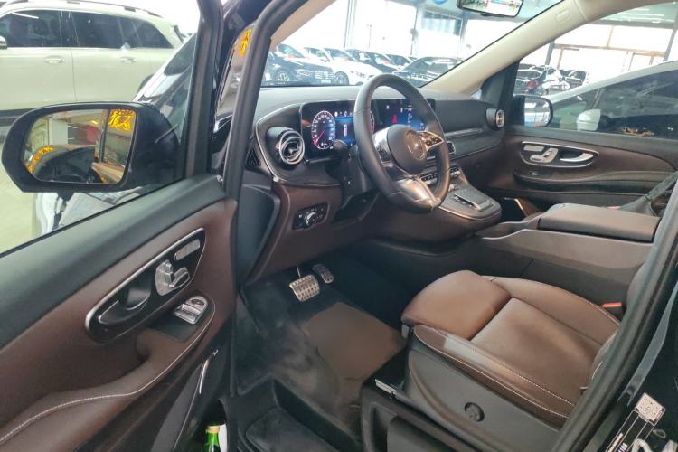 Used Mercedes-Benz V-Class 2024 V 300 L Long Wheelbase Prestige Edition