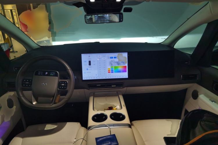 Used Li Auto MEGA 2024 Ultra Model
