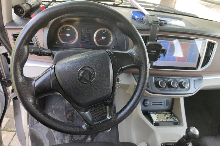 Used FORTHING Lingzhi 2019 M5L 1.6L 7-Seater Exclusive Model China VI Standard
