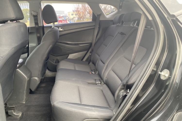 Used Hyundai Tucson 2015 1.6T Dual-Clutch Two-Wheel-Drive Comfort Model
