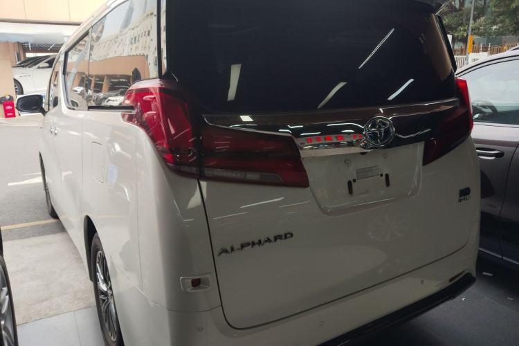 Used Toyota Alphard 2020 Dual-Engine 2.5L Luxury Edition