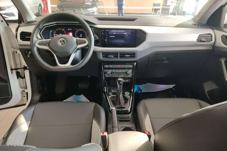 Used Volkswagen Tacqua 2021 280TSI DSG EnjoyPro Smart Connectivity Version
