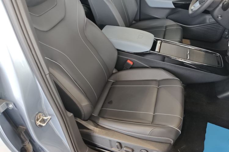 Used Volkswagen ID.4 X 2025 Smart Version Pure & Intelligent Enjoyment Edition
