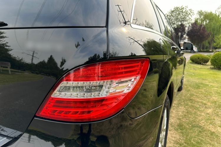 Used Mercedes-Benz R-Class 2017 R 320 4MATIC Business Edition Prestige Model