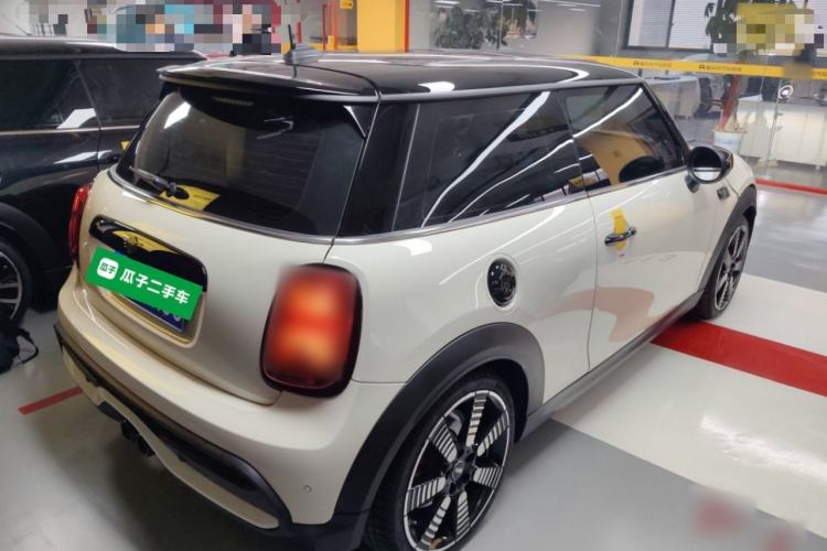 Used  MINI 2023 2.0T COOPER S Artist
