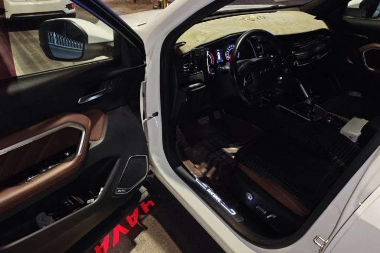 Used Haval H6 2017 Blue Label 2.0T Automatic Two-Wheel Drive Smart Edition
