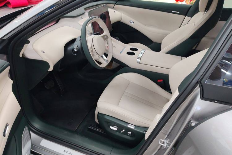 Used  YU7 2025 Ultra-Long Range All-Wheel Drive Pro Version
