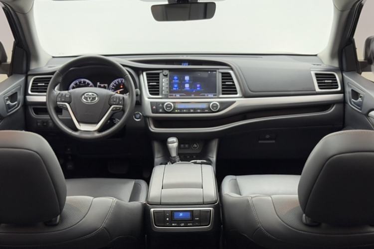 Used Toyota Highlander 2018 2.0T Four-Wheel Drive Luxury Version 7 Seats China VI Standard