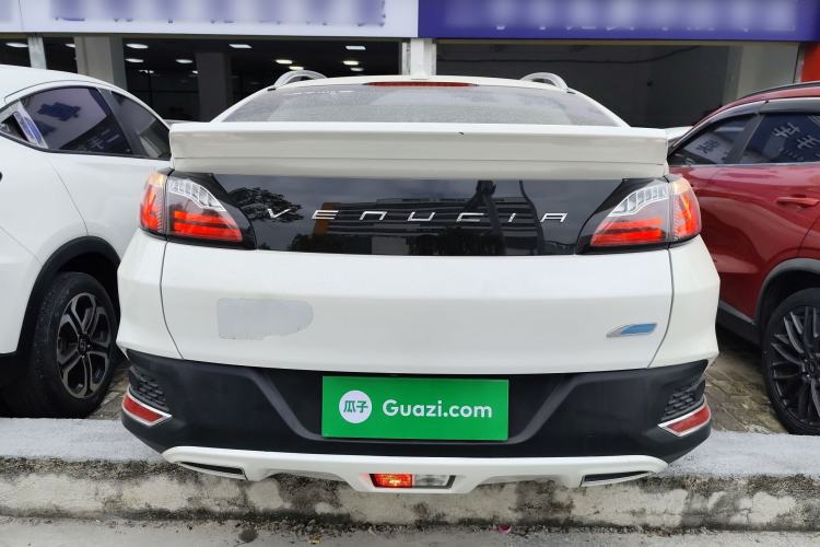 Used Venucia T90 2017 2.0L CVT Fashion Edition
