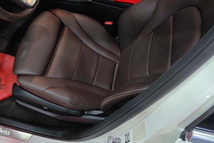 Used Mercedes-Benz GLC 2019 Facelift GLC 260 L 4MATIC Luxury Model
