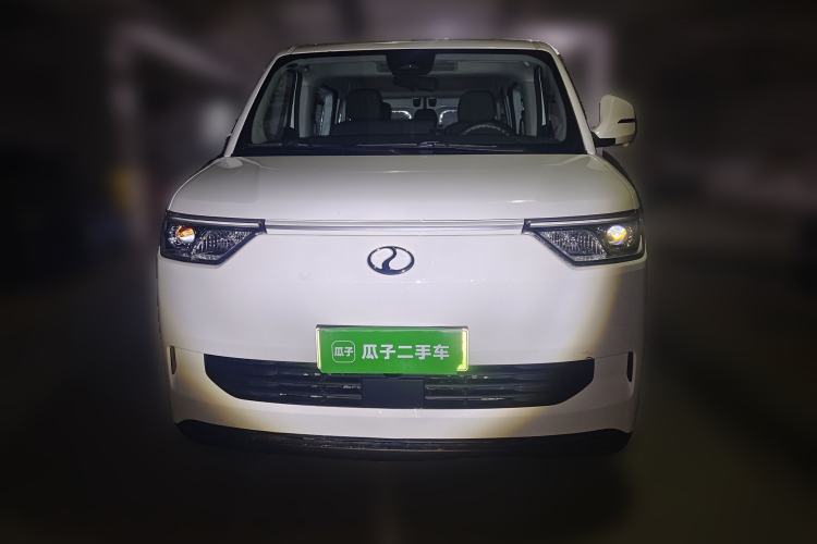 Used Ruichi EC75 2025 Model Passenger Vehicle Smart Driving Ultra-Charging Edition, Pioneer Type I, 52.16 kWh