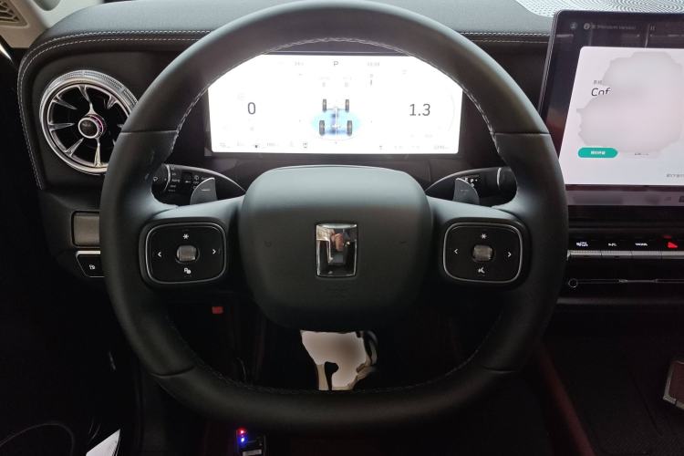 Used Tank 300 New Energy 2025 Hi4-T
