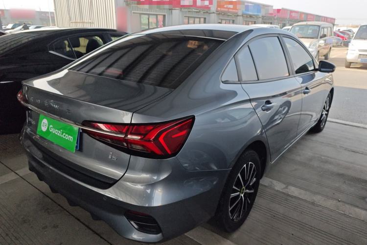 Used Roewe i5 2021 1.5L CVT Black Gold Edition