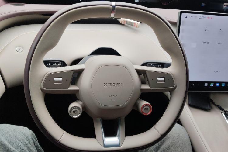 Used  YU7 2025 Ultra-Long Range High-Performance All-Wheel-Drive Max Edition
