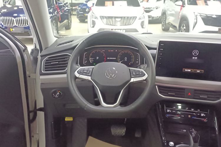 Used Volkswagen Tayron 2023 300TSI Two-Wheel-Drive Luxury Plus Advanced Edition
