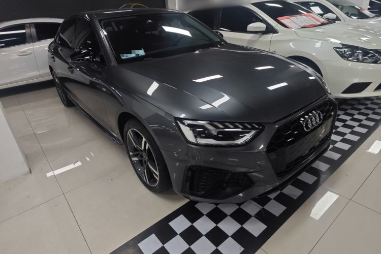 Used Audi A4L 2022 40 TFSI Luxury Dynamic Model
