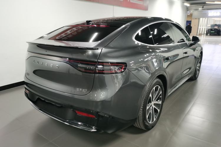 Used Hima Luxeed R7 2024 All-Electric 802 km Max