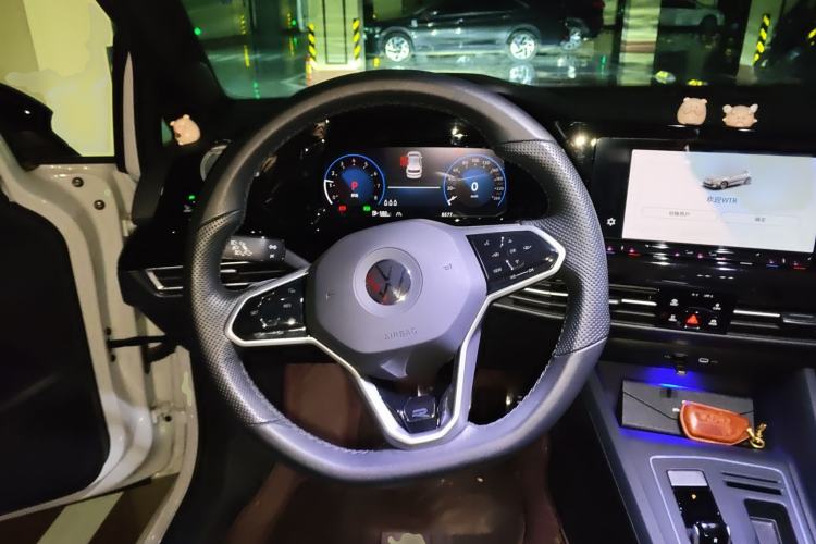 Used Volkswagen Golf 2023 Facelift 280TSI DSG R-Line Lite