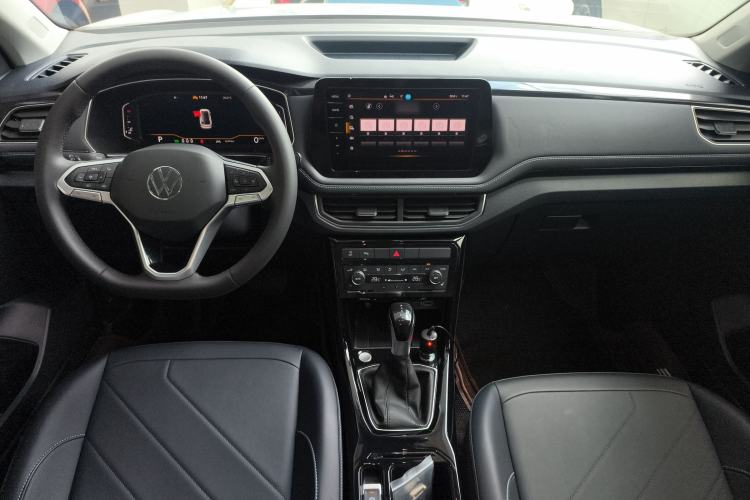 Used Volkswagen Tharu 2025 NewRui 300TSI Prestige Edition
