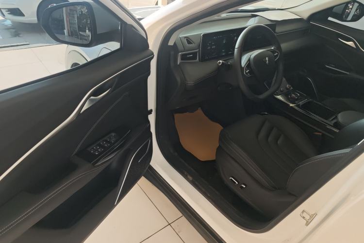 Used NETA U 2022 Zhi400 Pro Ternary Lithium
