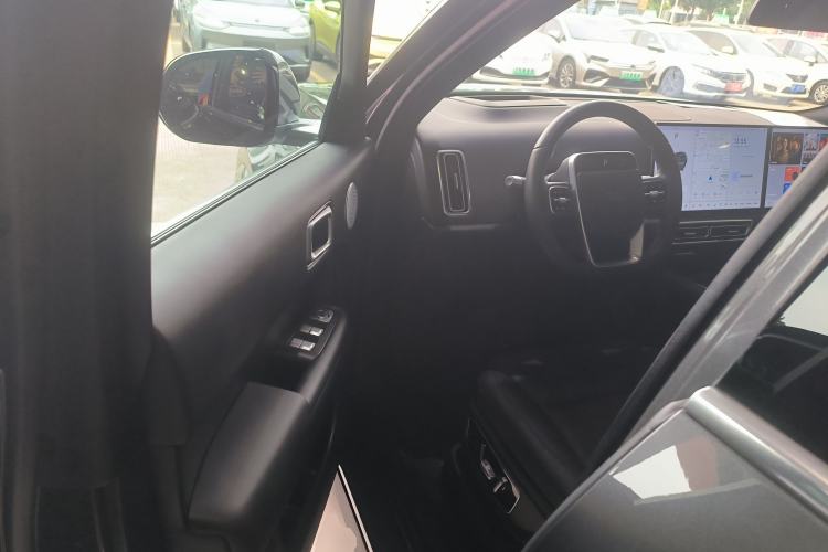 Used Li Auto L9 2022 Max model
